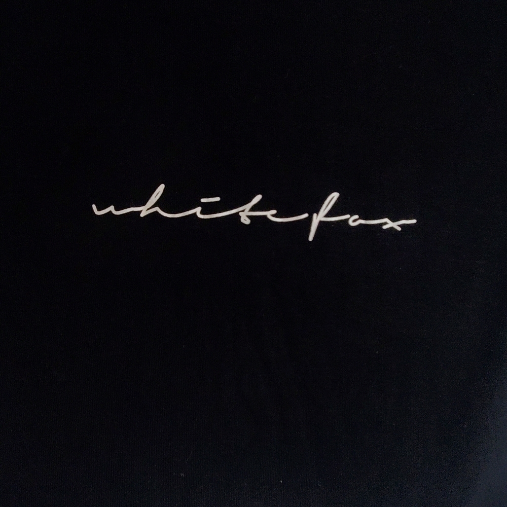 White Fox Baby Tee Crop Top Women's Size S Black - Picture 9 of 9